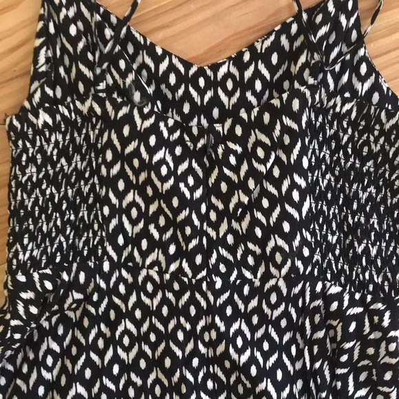 - Old Navy sundress xs - Picture 2 of 4